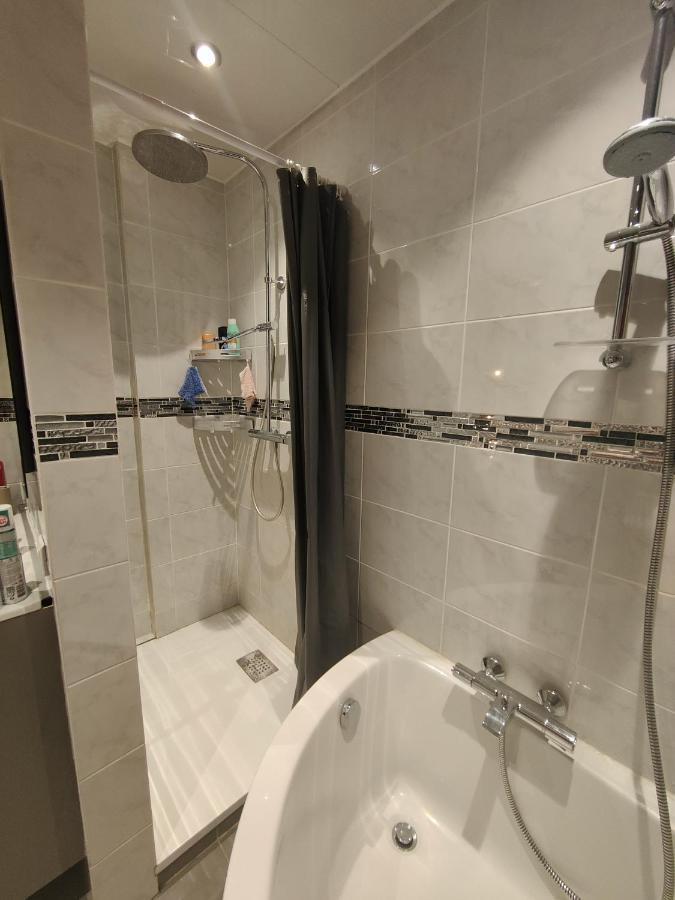 Très grand appartement de 76m2 à Estrasburgo Exterior foto